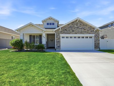 1175 W Silver Hollow Rd