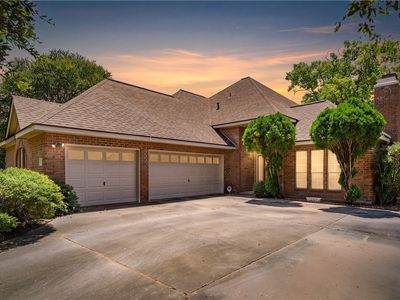 7909 Etienne Dr
