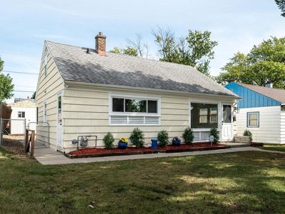 5246 North 44th STREET