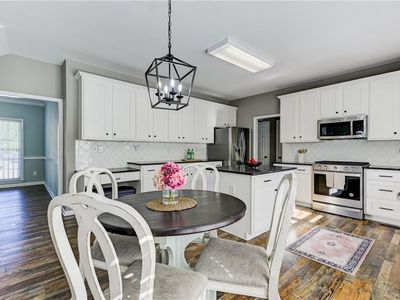 185 Amberbrook Cir