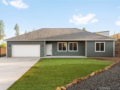 5811 Golden Oaks Rd