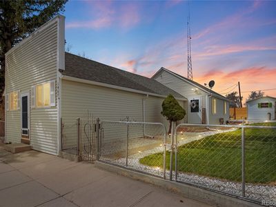 1467 Main Street