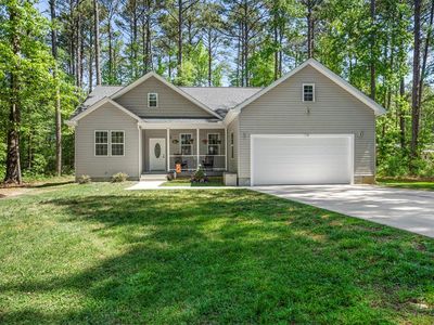 Property at 115 Erica Dr, Montross, VA