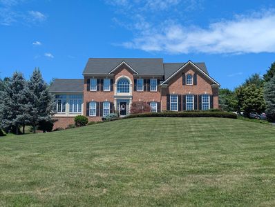 9808 Pembroke Dr