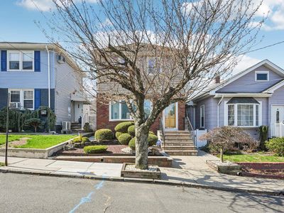151 Arlington Blvd
