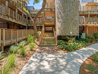 4305 Sea Forest Dr