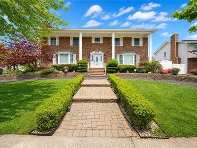 451 Yetman Ave