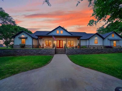 805 County Road 3802