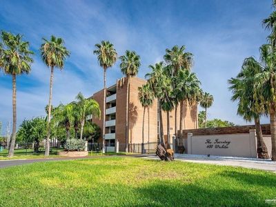 600 Wichita Ave APT 102