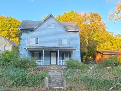 204 Churchill Rd