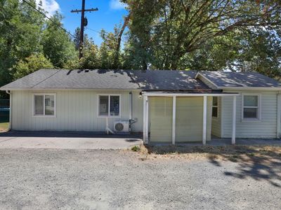 8278 Rogue River Hwy