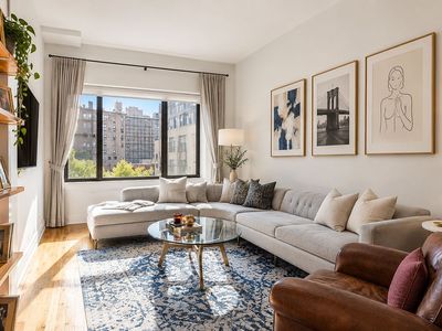 77 Bleecker St APT 819