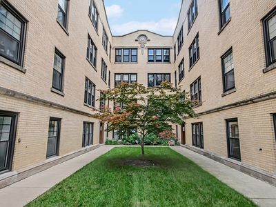 5623 N Wayne Ave APT B3