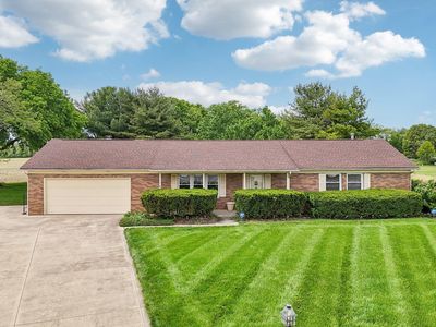 676 Fairlawn Dr
