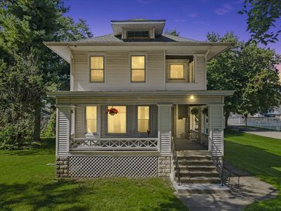 304 E Elm St
