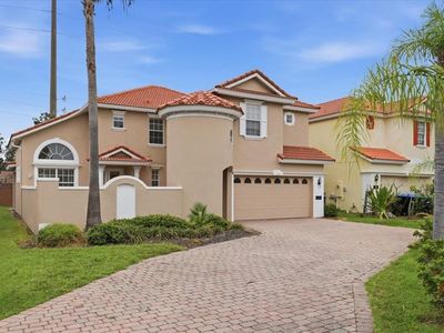 11854 VIA LUCERNA CIRCLE