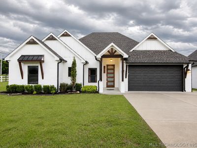 Property at 16107 S 251st East Ave, Coweta, OK