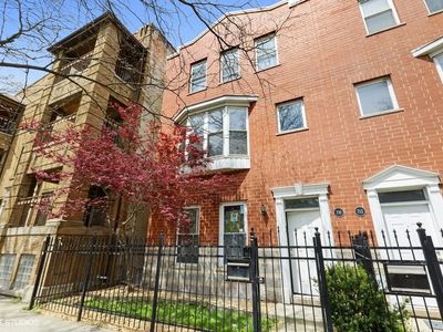 710 E 51st St #710