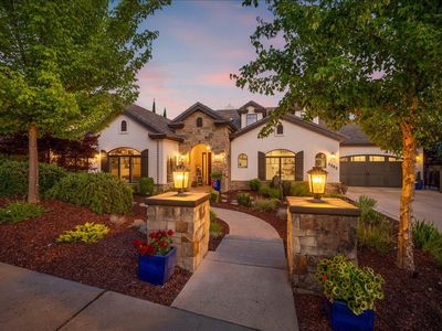 3282 Bordeaux Dr