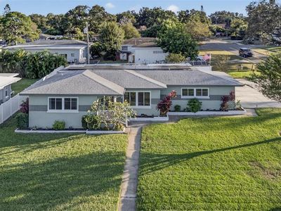 1241 S Lake Dr
