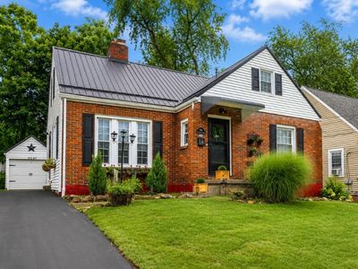 904 Plymouth Ln