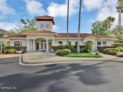 5204 DRURY Lane