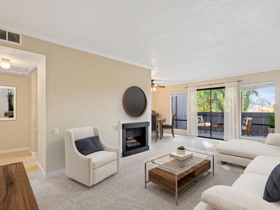 2452 Larkspur Ln APT 324