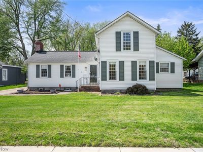 104 Chestnut St