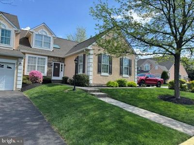 48 Wheatsheaf Ln