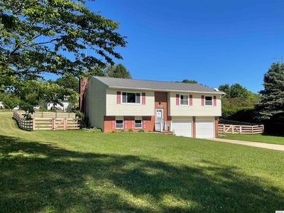 15724 Sherri Rd