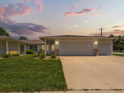 2102 McQuillan Ct SE