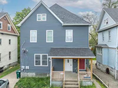 Property at 887 Lexington Ave, Cincinnati, OH