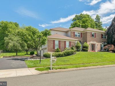 2042 Country Club Dr