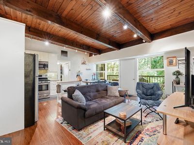 4937 Americana Dr APT 202