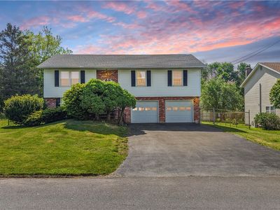 514 Woodburne Dr