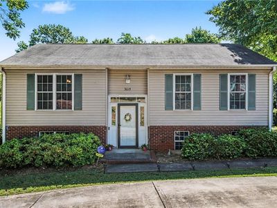 3015 Konnoak Dr