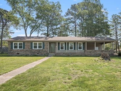 223 Skyview Ln