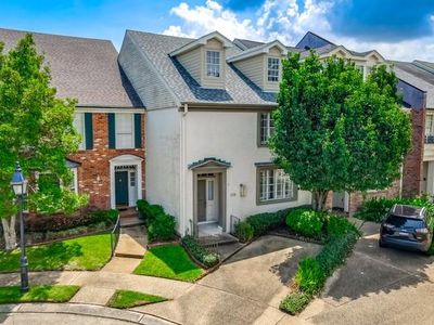 208 Rue Saint Peter