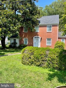 8 Brice Rd