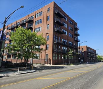 2323 W Pershing Rd APT 230