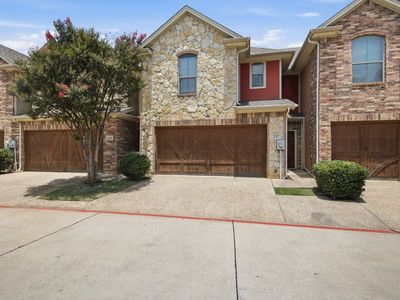 237 Corinna Ct