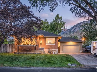 2282 Fruitland Dr