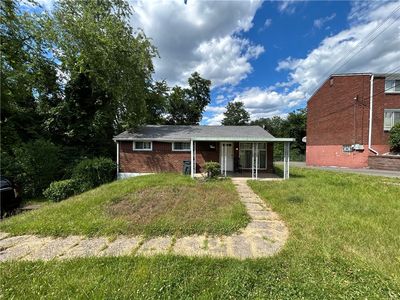 210 Erhardt Dr