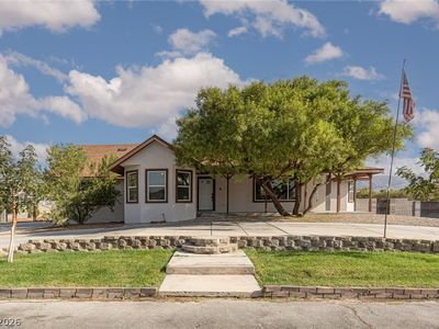 7295 N Torrey Pines Dr