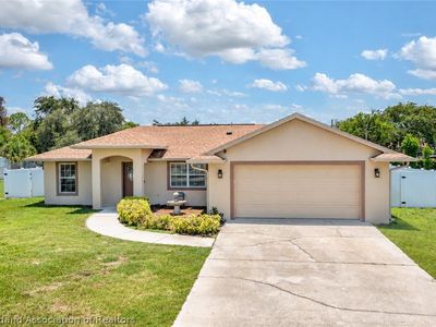 2713 Dolphin Dr