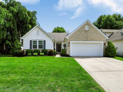 Property at 6517 Sussex Dr, Zionsville, IN