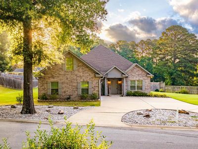 617 Edgemoor Ter
