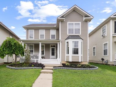 909 Crescent Dr