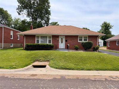 9010 Trefore Ave