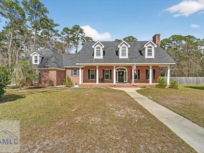 851 Flora Ellen St